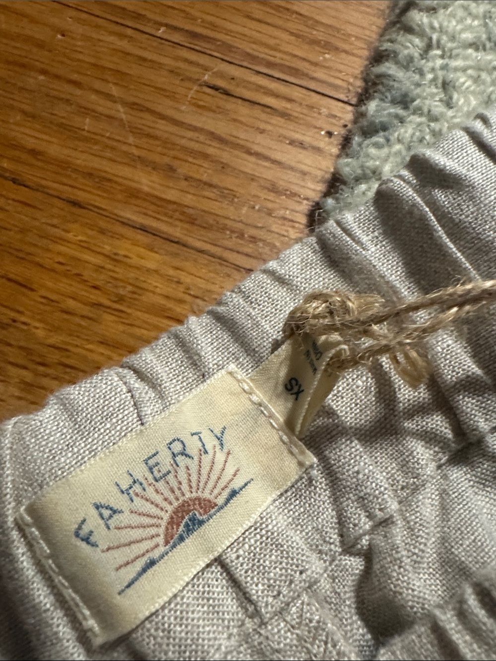Women XS brand new  Linen Blend Elastic Waist Shorts - Light Beige - Picture 3 of 4